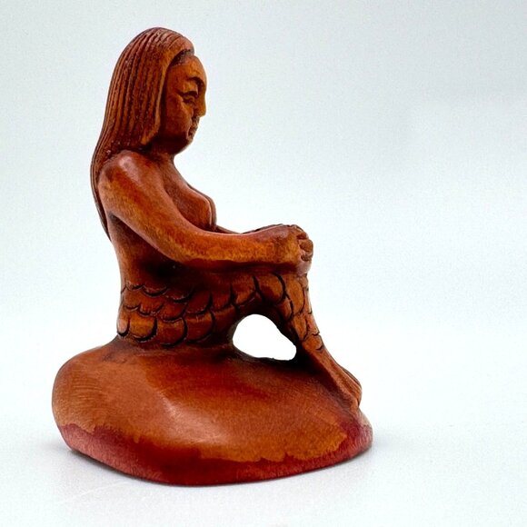 Ojime Bead Netsuke Mermaid Seated on Rock Hand-Carved Boxwood Signed Figurine - Picture 8 of 9